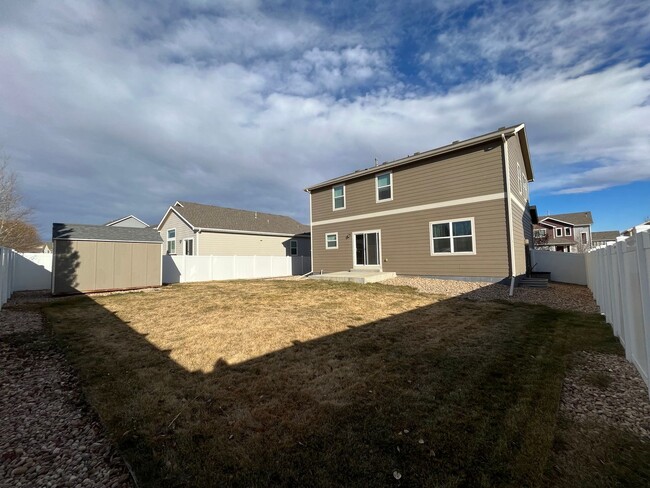 Building Photo - Beautiful Home in Windsor