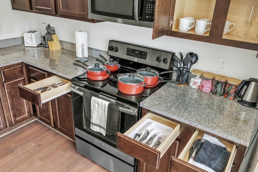 Building Photo - 2622 Wolf Cub Ct