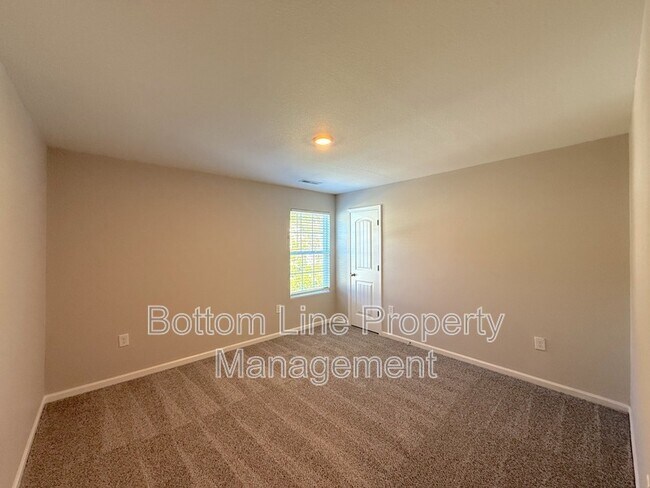 Building Photo - 9132 Creedmore Hills Dr