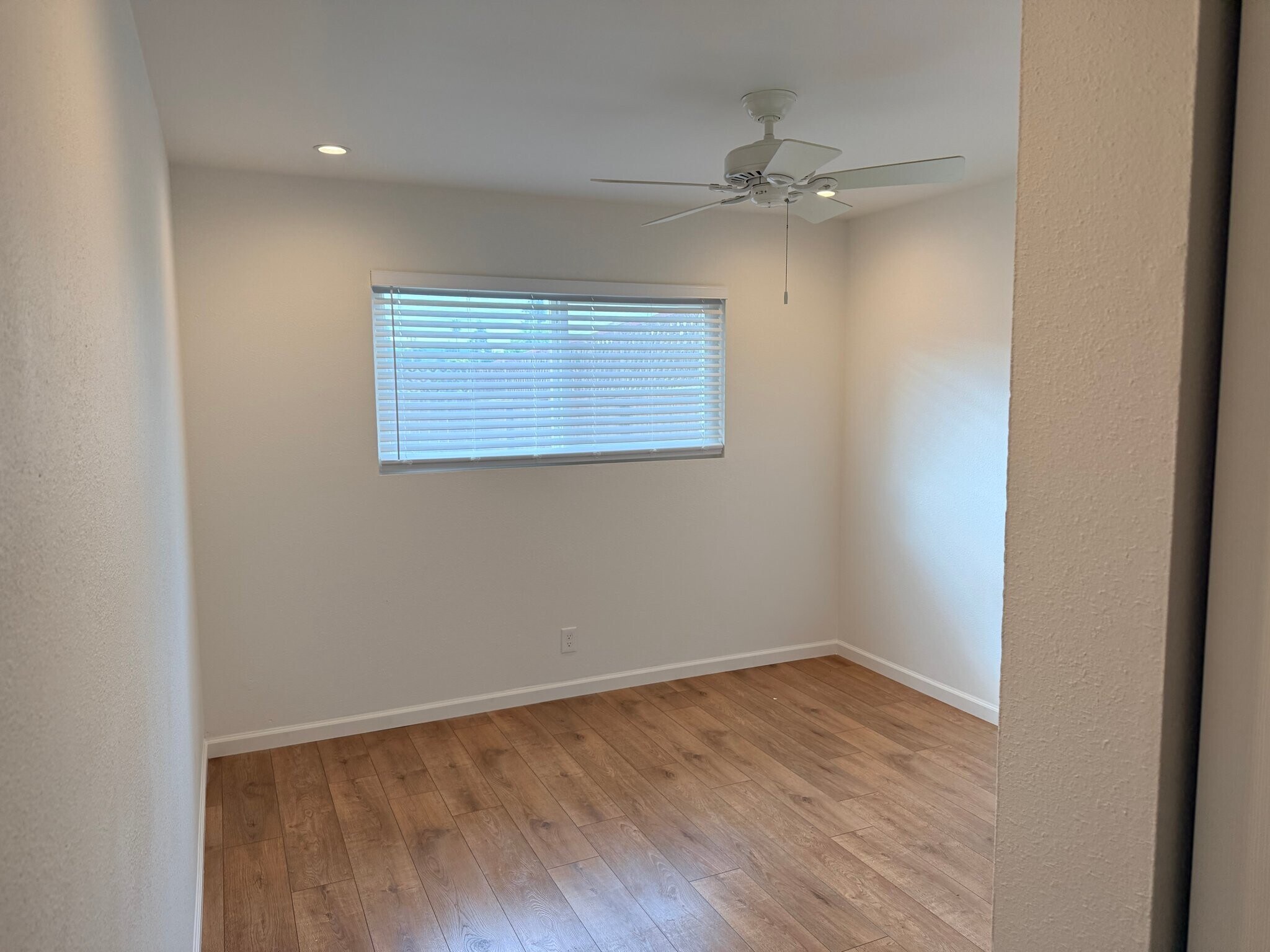 Building Photo - 4371 Hoen Ave
