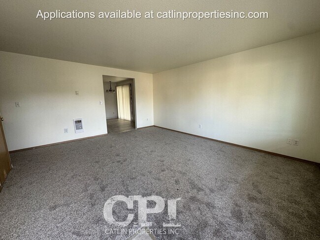 Building Photo - Lexington Area - Holiday Special - 1/2 OFF...