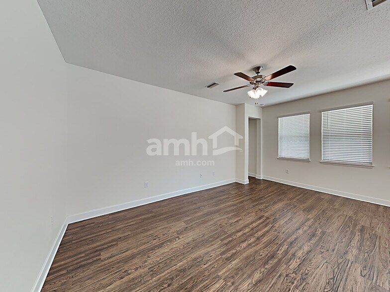 Building Photo - 505 Pine Terrace Dr