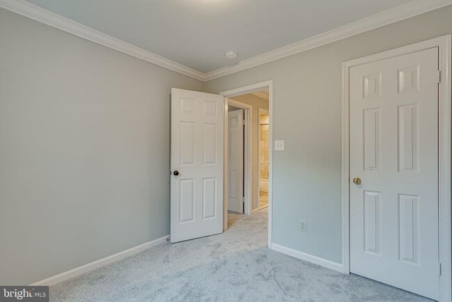 Building Photo - 8061 Sky Blue Dr