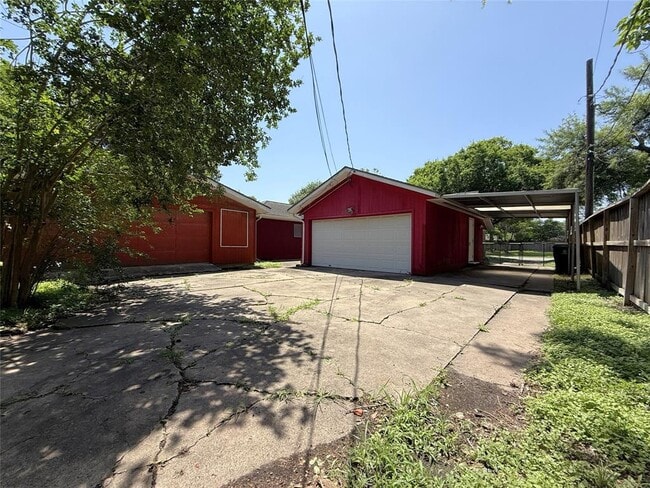 Building Photo - 10607 Clematis Ln