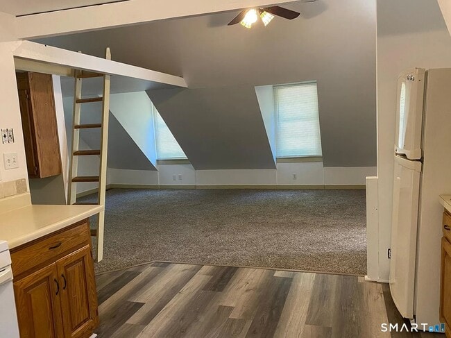 Building Photo - 44 Wolfpits Rd.