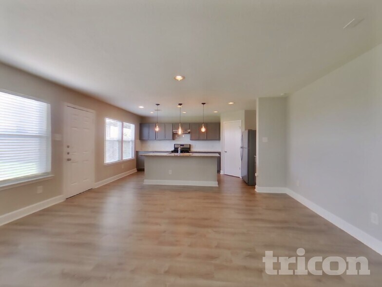 Building Photo - 4422 Brinton Saddle Ln