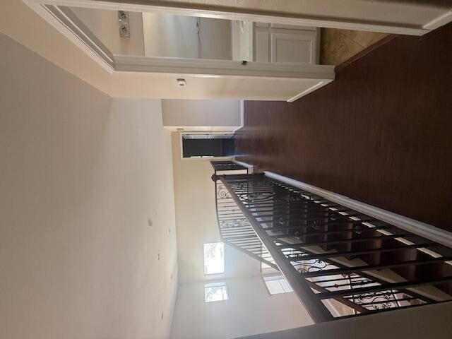 Building Photo - 1137 S Larkspur St