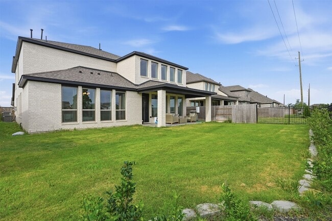 Building Photo - 24719 Hibiscus Gdn Wy