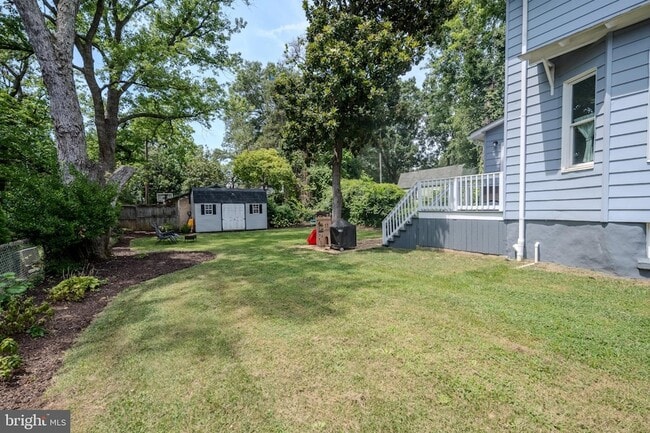 Building Photo - 5204 42nd Ave