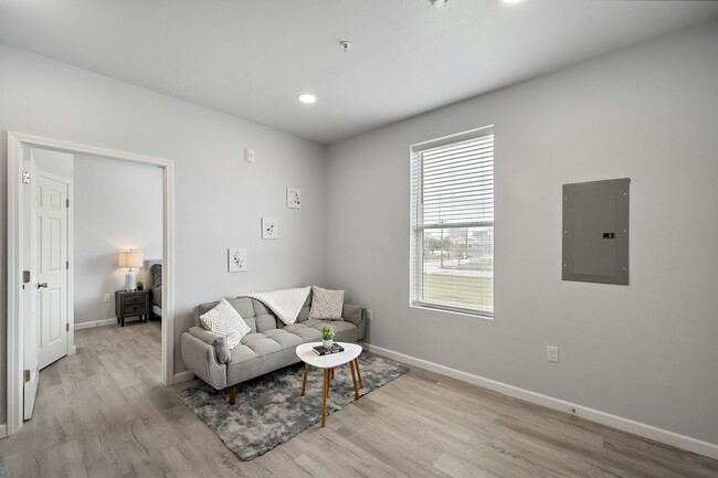 Building Photo - 2805 Church St