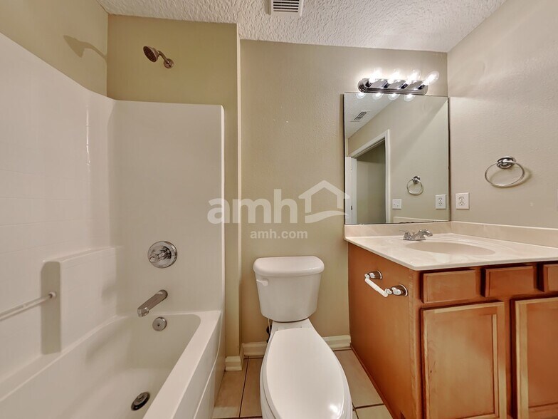 Building Photo - 525 Juniper Spring Ct