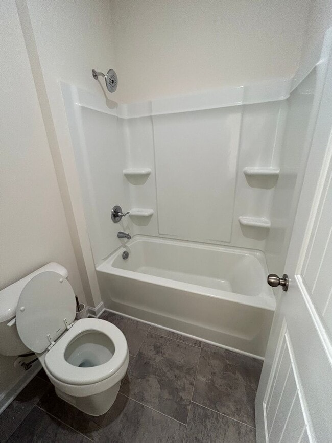 Building Photo - Newly Built 4/2.5 House in North Rome- $1,995