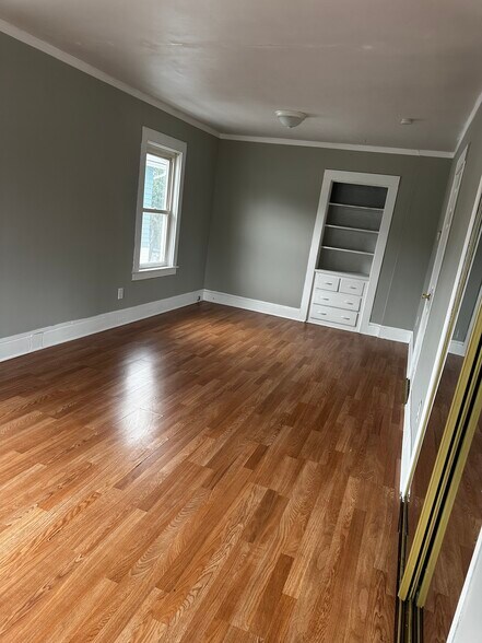 Building Photo - 178 8th St