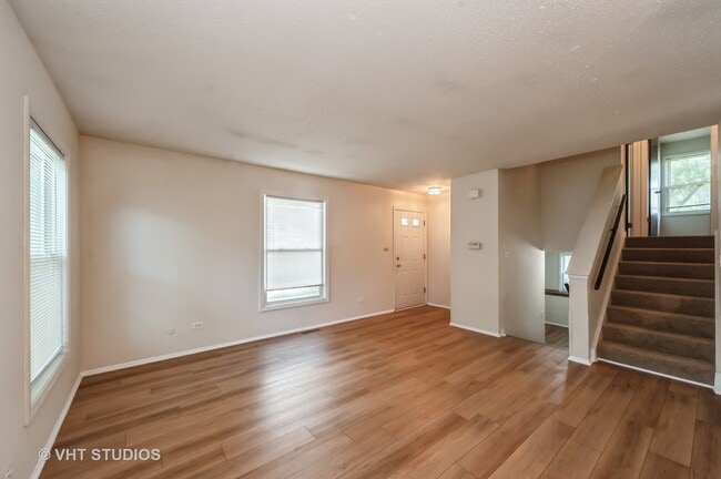 Building Photo - 1158 Inverrary Ln