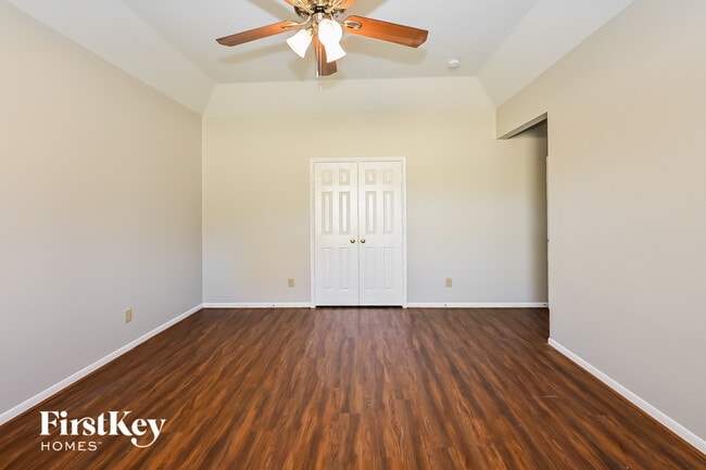 Building Photo - 18226 Auburn Woods Dr