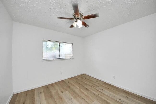 Building Photo - 20214 Apache Gardens Ln