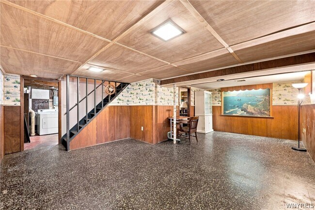 Building Photo - 4643 Patricia Dr