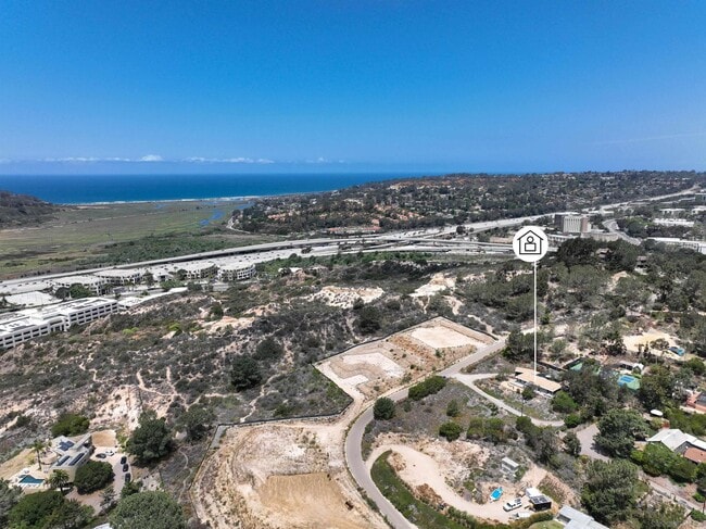 Building Photo - 3856 Via del Mar
