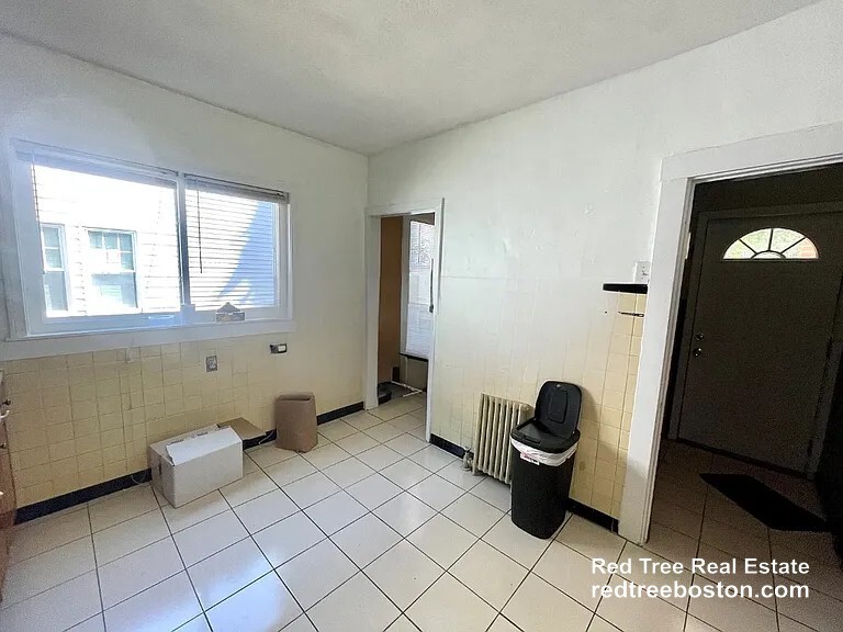 Building Photo - 38 George St