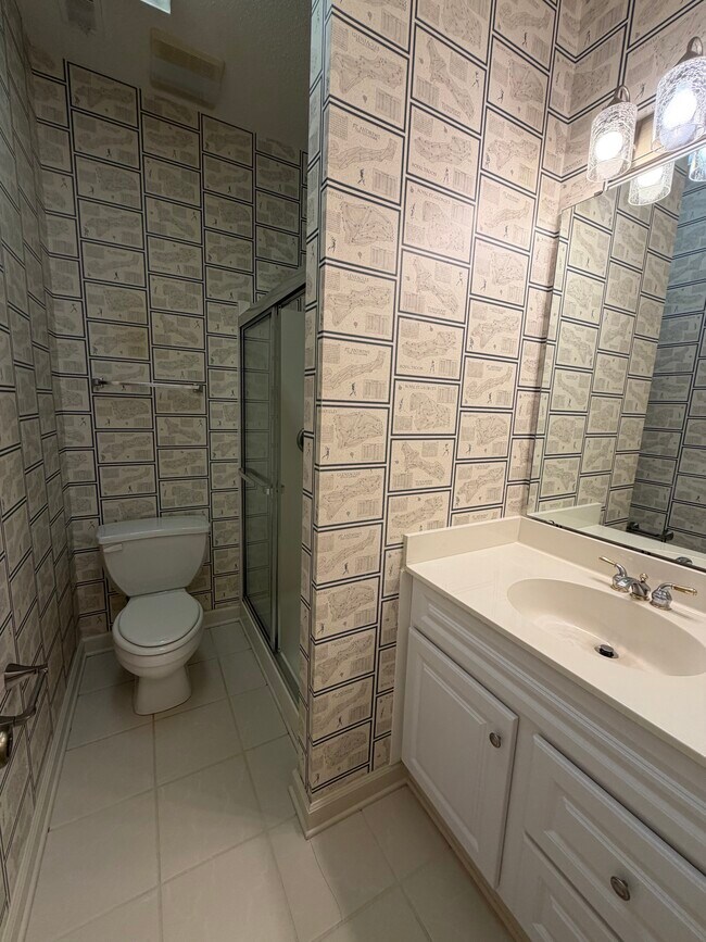 Building Photo - 200 Willow Green Dr