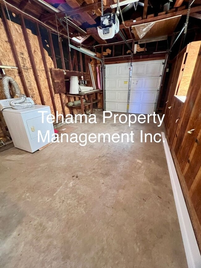 Building Photo - 3 bedroom 2 bath Home in the Forward Addit...