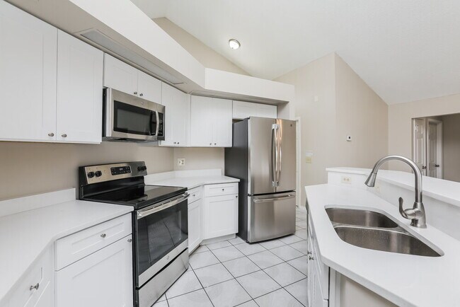 Building Photo - 238 Satinwood Cir