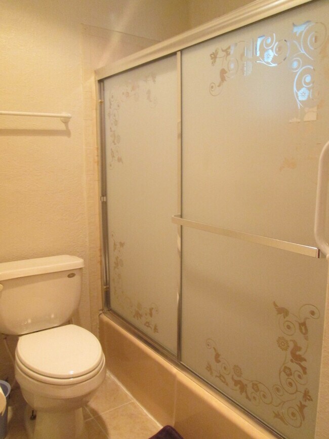 Building Photo - UNM LAW SCHOOL NORTH CAMPUS 3 Bedroom 2 Bath  with Garage