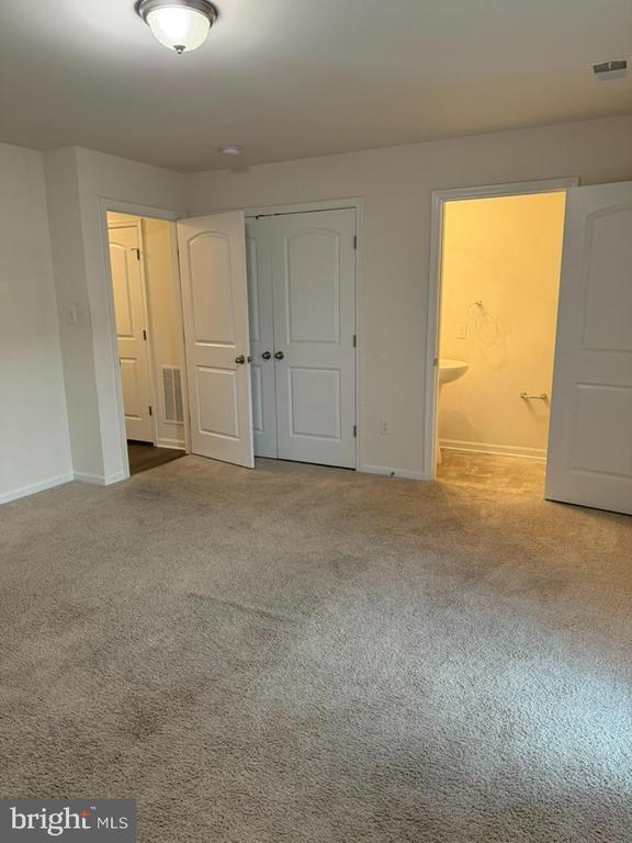 Building Photo - 293 Magellan Dr