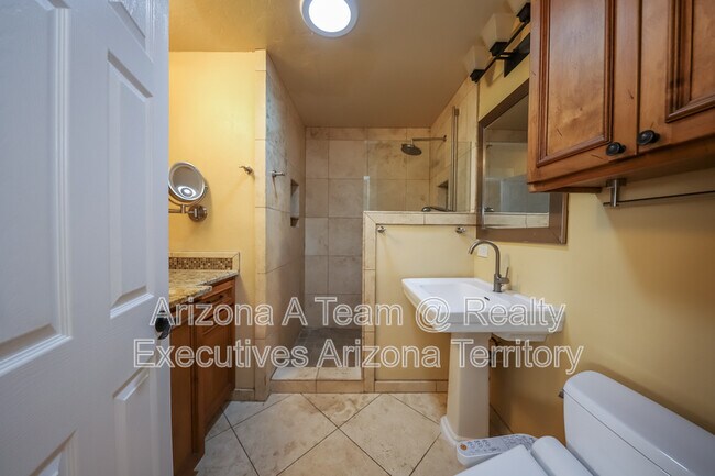 Building Photo - 2221 1st St