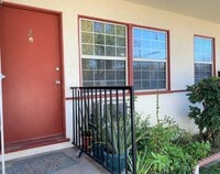 Building Photo - Spacious, modern, and bright! Love at first sight