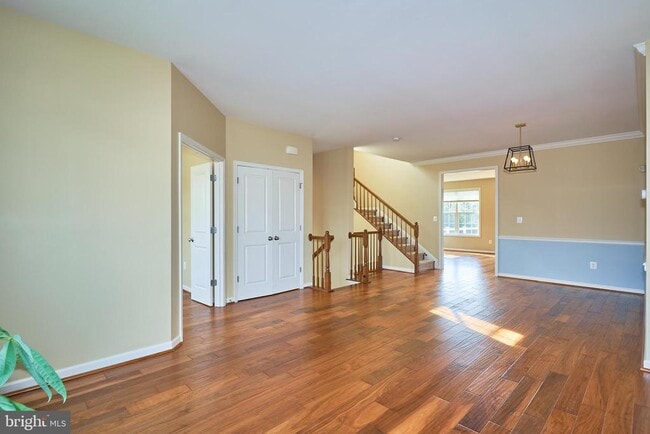 Building Photo - 41625 Broxbourne Terrace