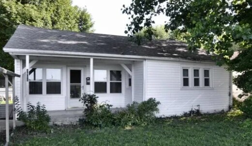 Primary Photo - 2946 W Washita St