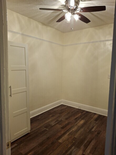 Building Photo - 103 Stevens Ave