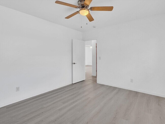 Building Photo - 2193 NE 172nd St