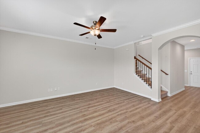 Building Photo - 255 Mansell