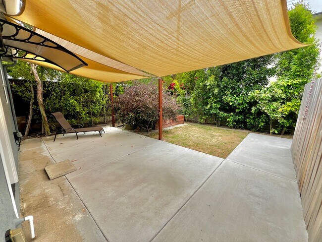 Building Photo - 4232 Verdugo Rd