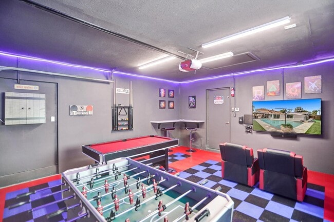 Building Photo - 470 SE 4th Ct