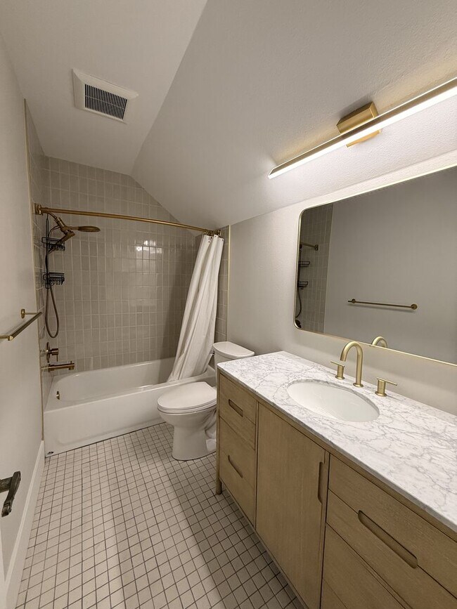 Building Photo - 4023 N Quail Ridge Dr