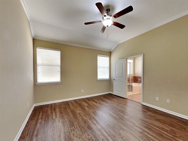 Building Photo - 26314 Longview Creek Dr