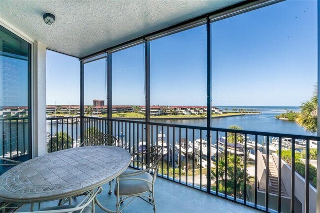 Building Photo - 3313 Sunset Key Cir