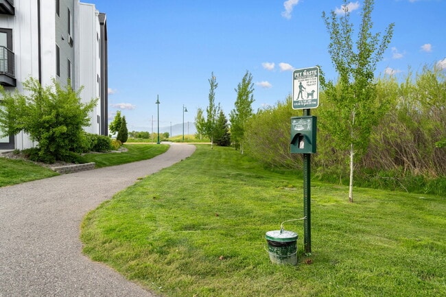 Building Photo - Modern Luxury Condo for Rent in Bozeman, MT