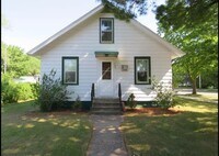 Building Photo - 704 Gilbert St