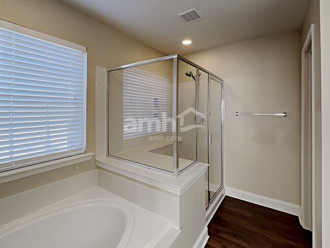 Building Photo - 1010 Semmes Ln