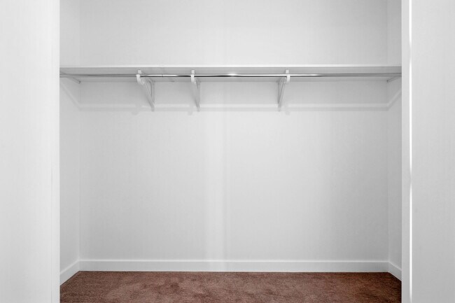 Building Photo - 400 Central Ave