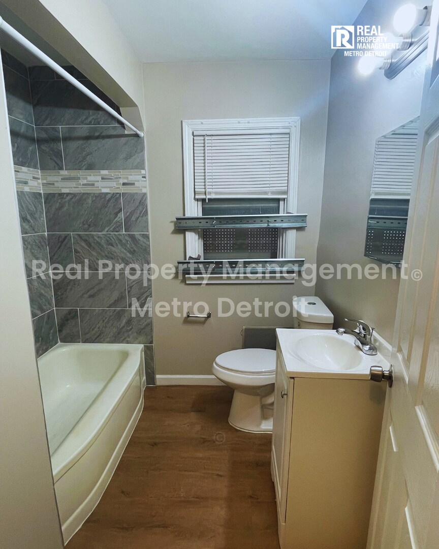 Building Photo - 18445 Ardmore St