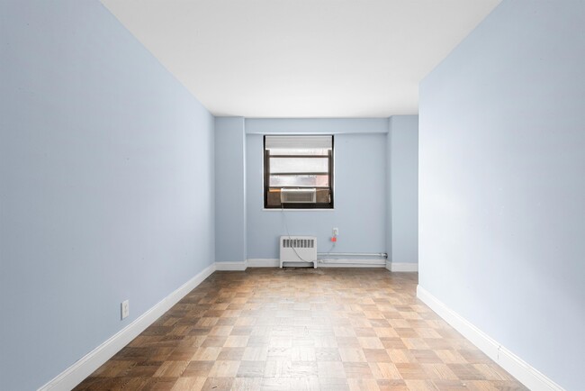 Building Photo - 6515 JFK Blvd E