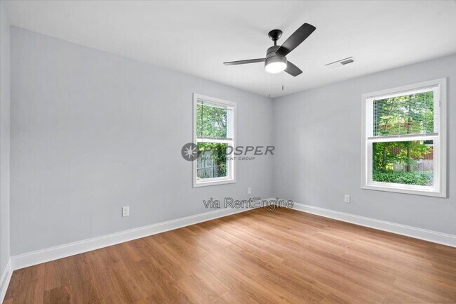 Building Photo - 103 Cliffside Dr