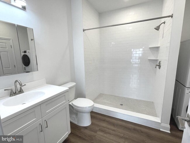 Building Photo - 26 S State St