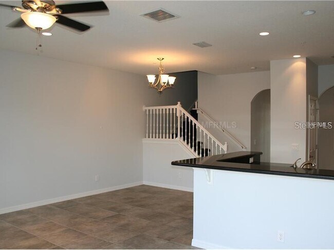 Building Photo - 3939 Cesare St