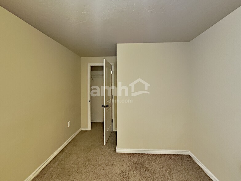 Building Photo - 4778 Wilson Way